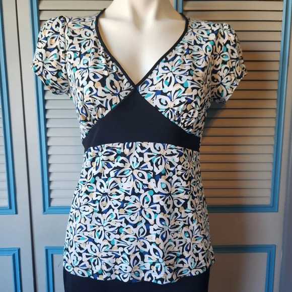 Dress Barn Tops - Dress Barn Blue & White Floral Shirt